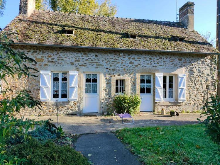 "Reves De Gamins", Gite De Campagne "La Camusiere" Proche Du Pole Europeen Et 24H Champagné Zewnętrze zdjęcie